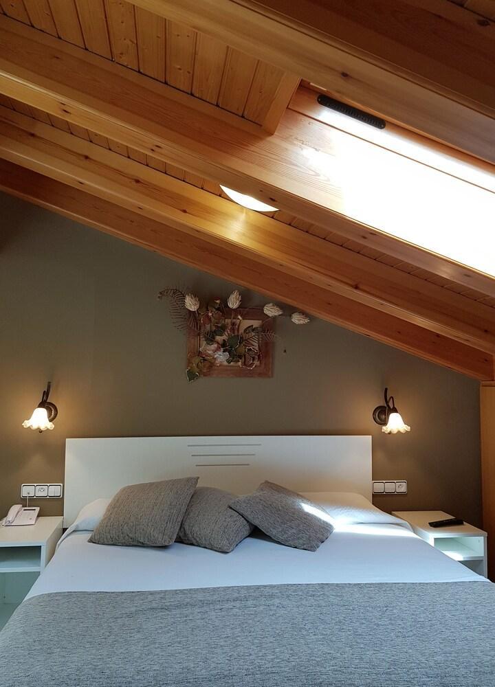 Hotel Sant Roc Camprodon Buitenkant foto
