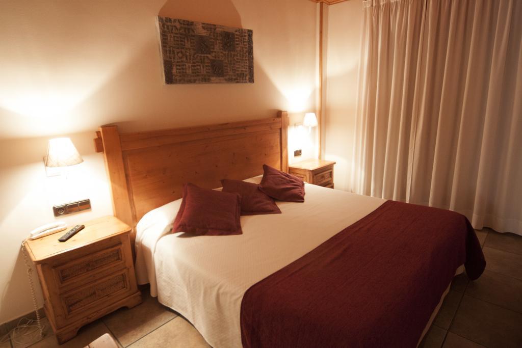 Hotel Sant Roc Camprodon Buitenkant foto