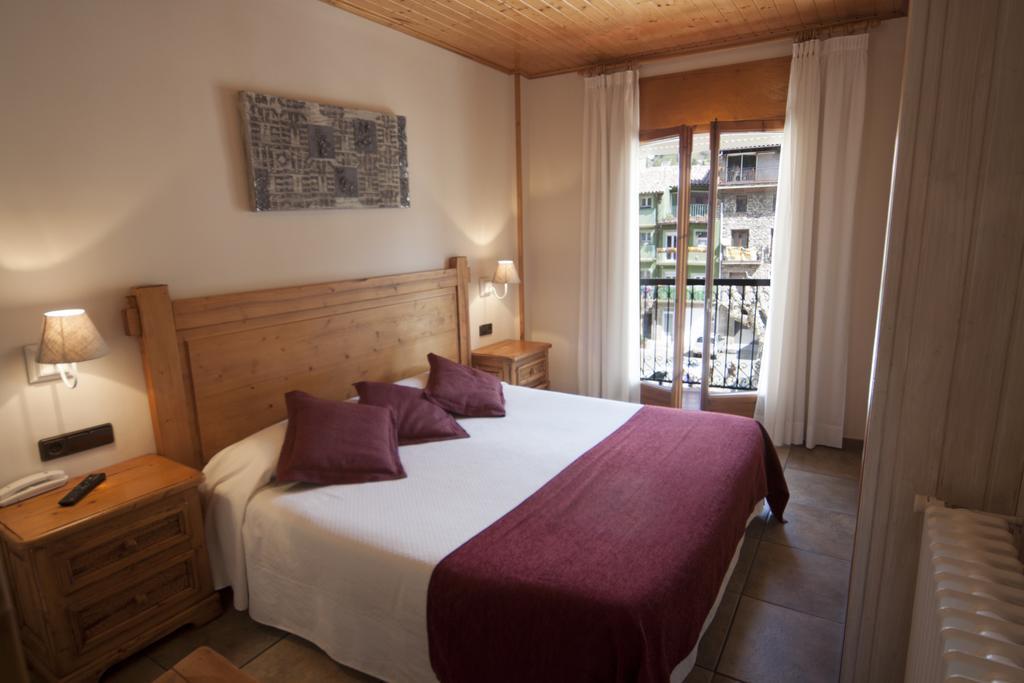 Hotel Sant Roc Camprodon Buitenkant foto