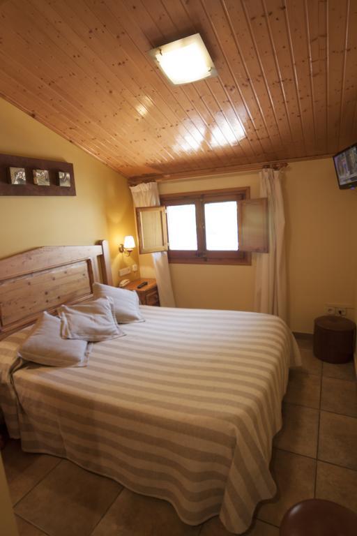 Hotel Sant Roc Camprodon Buitenkant foto