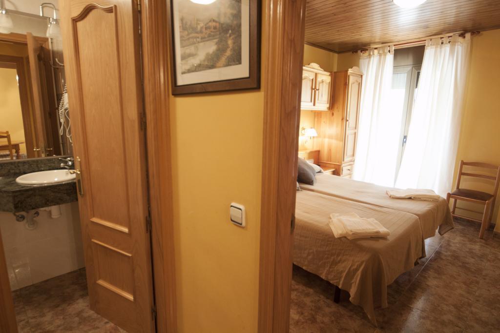 Hotel Sant Roc Camprodon Buitenkant foto