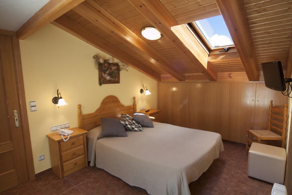 Hotel Sant Roc Camprodon Buitenkant foto